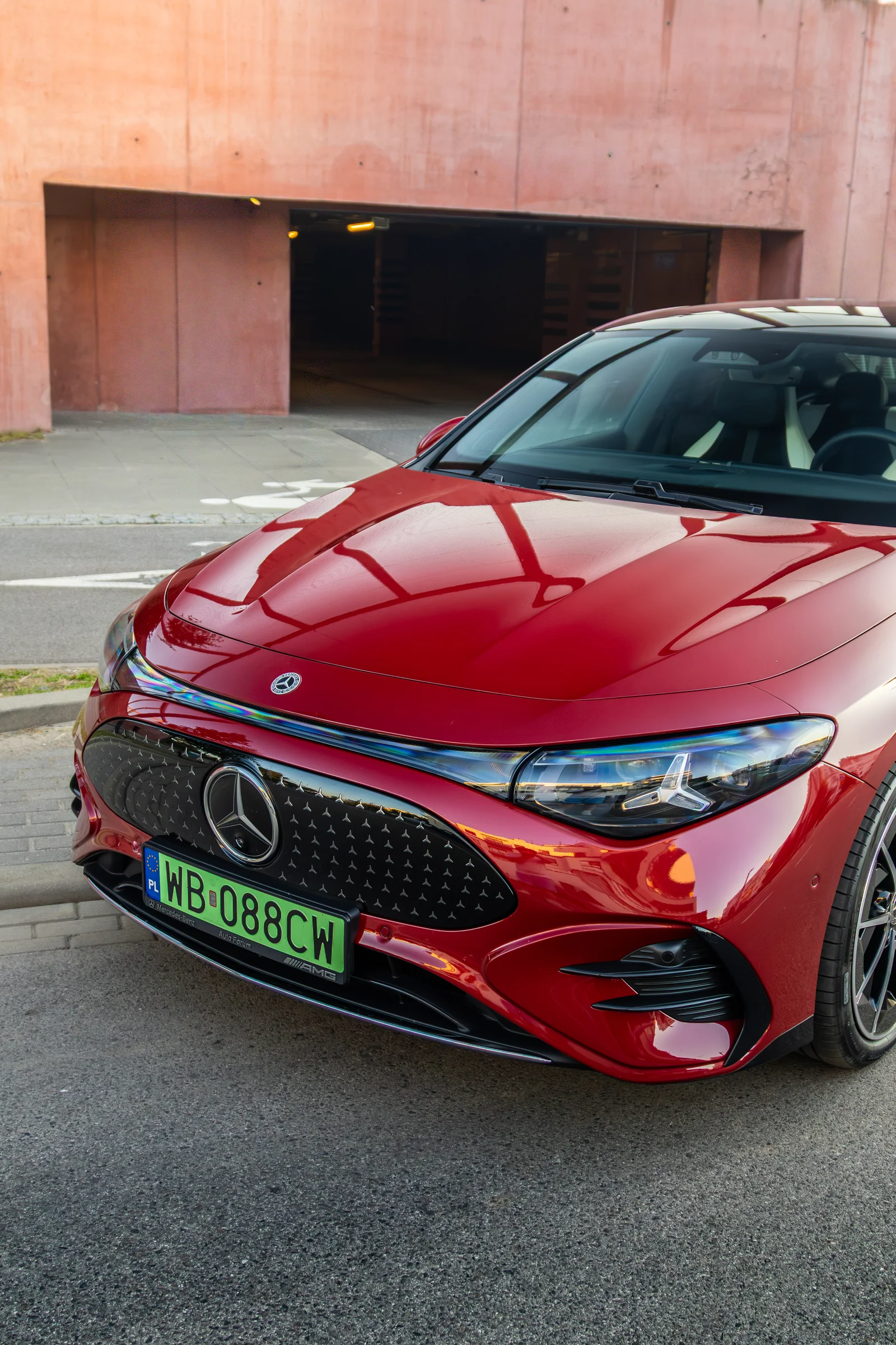 Detal maski i grilla Mercedesa CLA
